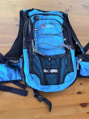 Miracol Hydration Pack Hiking Water Backpack Insulated Water Bag Blue